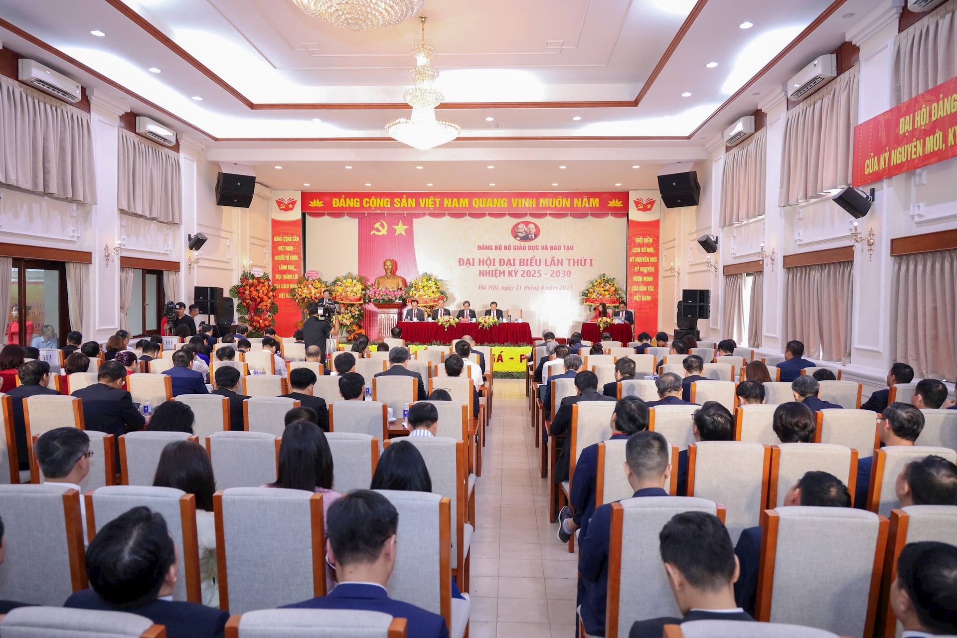 2108-dh2-quang-canh-.jpg