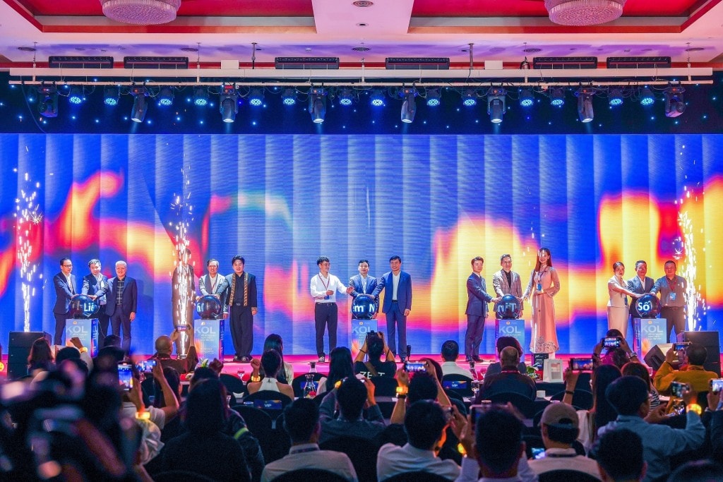Ông Đỗ Quang Vinh trở thành thành viên của Liên minh “Niềm tin số”, góp phần xây dựng những kết nối bền vững Ông Đỗ Quang Vinh trở thành thành viên của Liên minh “Niềm tin số”, góp phần xây dựng những kết nối bền vững