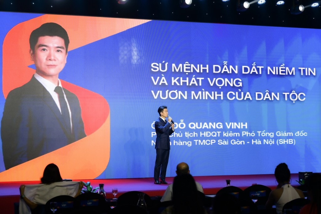 Ông Đỗ Quang Vinh - Phó Chủ tịch HĐQT Ngân hàng SHB tham luận tại Hội nghị Ông Đỗ Quang Vinh - Phó Chủ tịch HĐQT Ngân hàng SHB tham luận tại Hội nghị