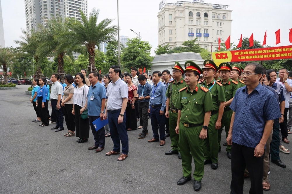 Phường Cầu Giấy: Dứt điểm, rõ trách nhiệm trong đảm bảo trật tự đô thị Phường Cầu Giấy: Dứt điểm, rõ trách nhiệm trong đảm bảo trật tự đô thị