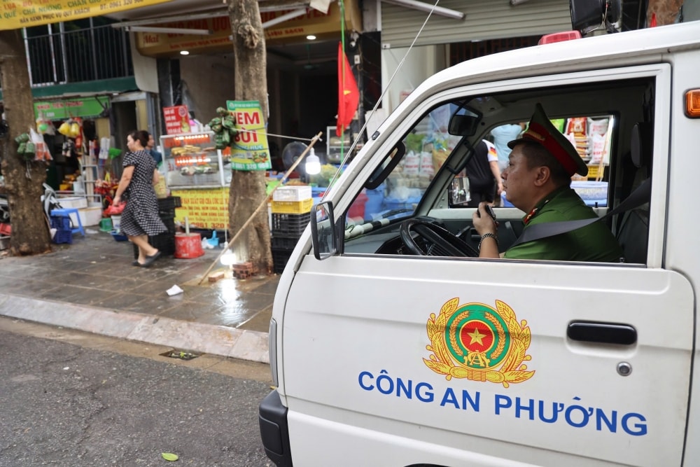 Phường Cầu Giấy: Dứt điểm, rõ trách nhiệm trong đảm bảo trật tự đô thị Phường Cầu Giấy: Dứt điểm, rõ trách nhiệm trong đảm bảo trật tự đô thị