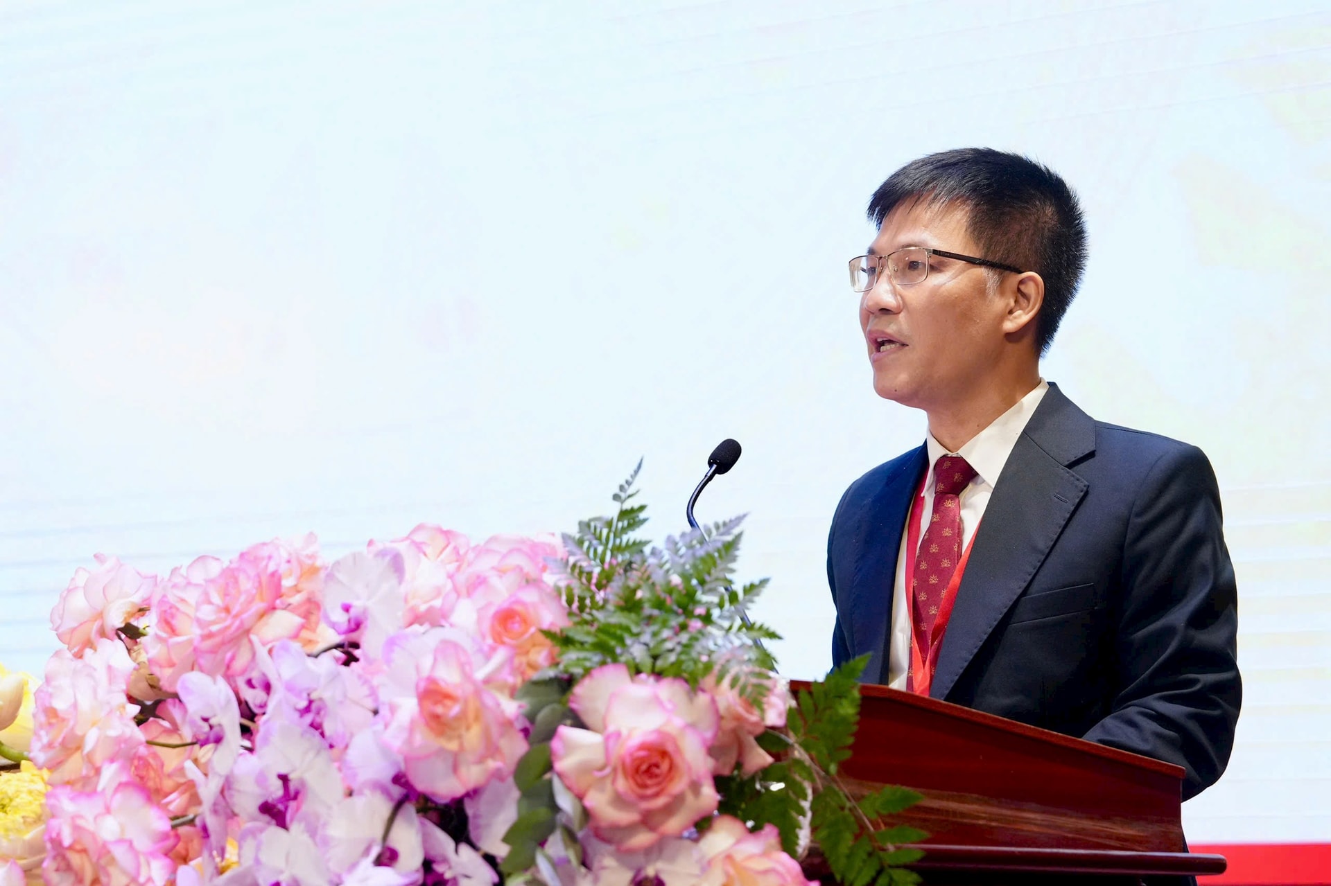 vo-hong-vinh.jpg