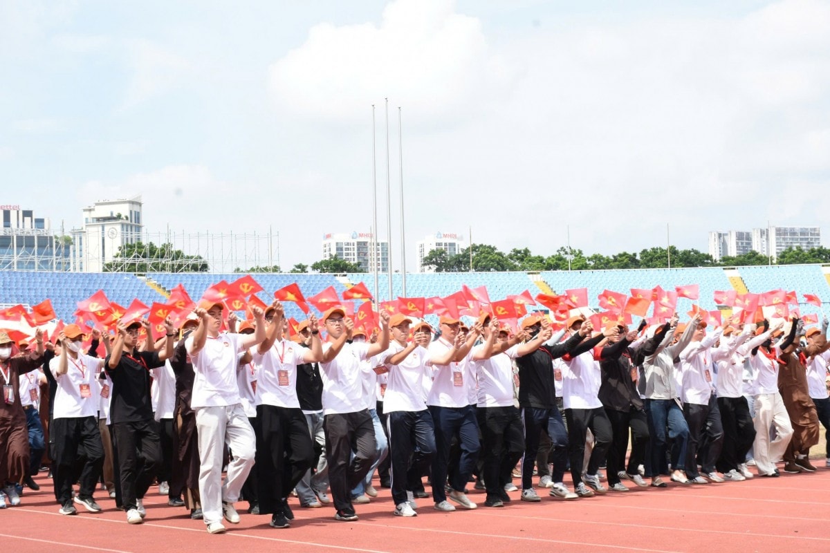 Lãnh đạo Mặt trận thành phố Hà Nội thăm, động viên các khối tham gia diễu hành tại sự kiện A80