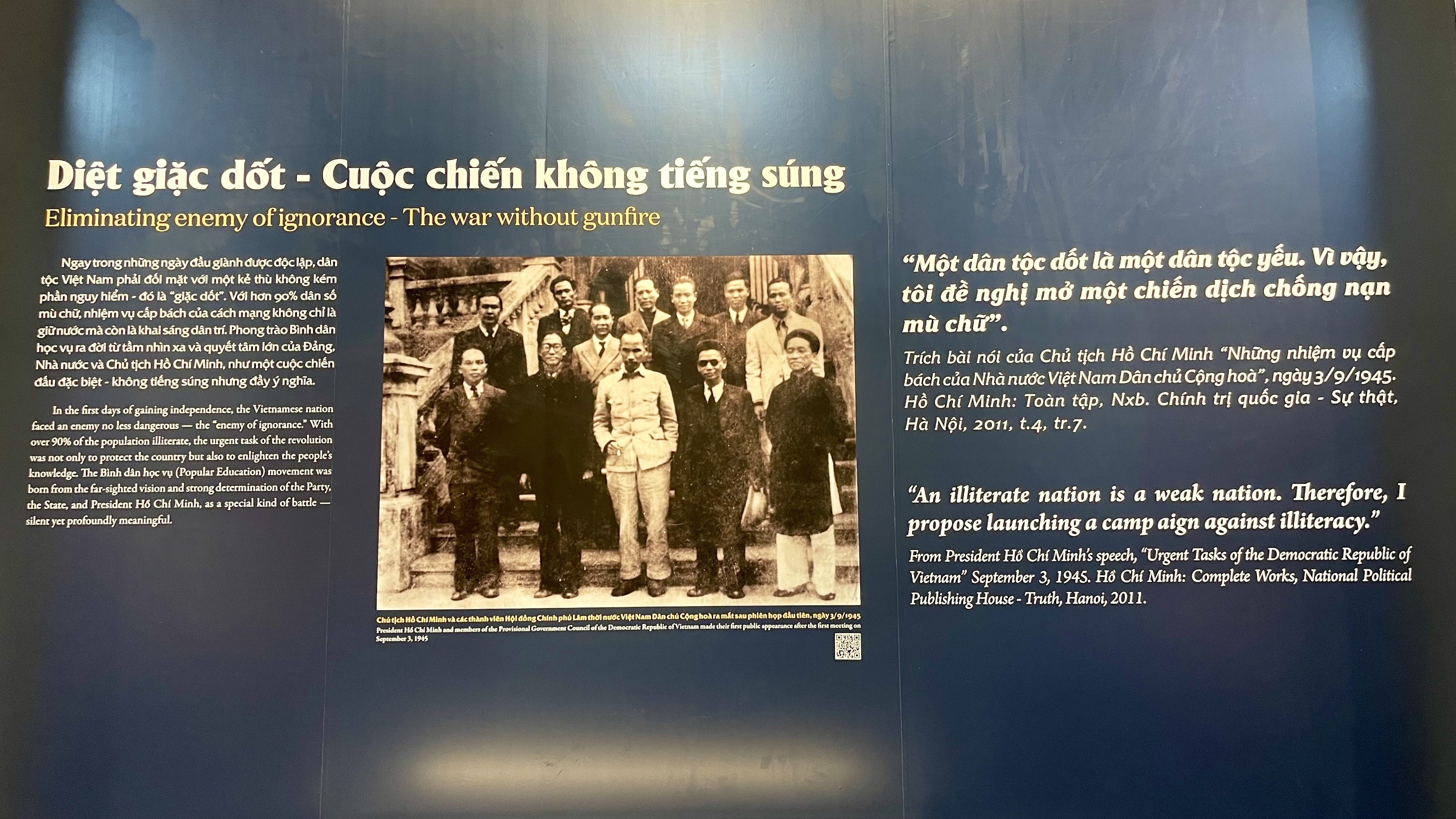 Lễ Khai mạc trưng bày chuyên đề