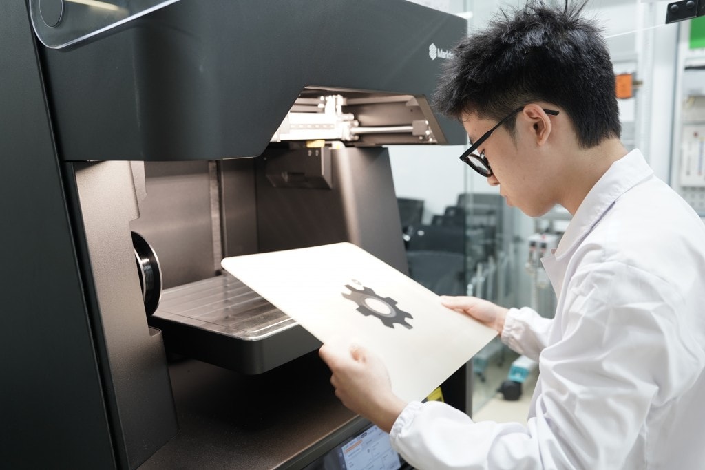 Các sáng kiến về phát triển năng lực cho người trẻ của Nestlé giúp thu hẹp khoảng cách giữa đào tạo và môi trường làm việc thực tế, giúp người trẻ gia tăng cơ hội tìm kiếm việc làm