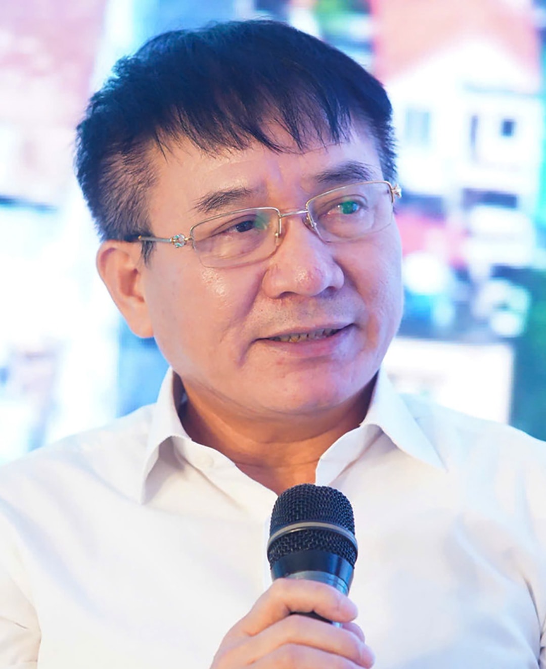 yk-tran-dinh-hoai.jpg