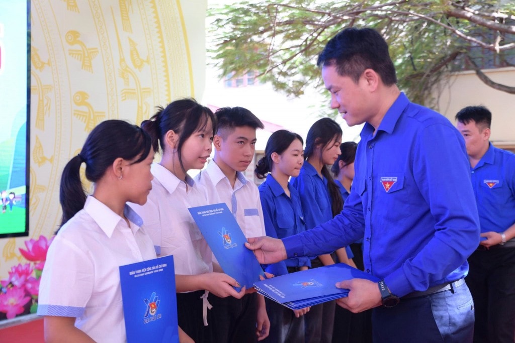 anh Nguyễn Kim Quy, Uỷ viên BTV Trung ương Đoàn, Phó Chủ tịch Thường trực Trung ương Hội LHTN Việt Nam anh Nguyễn Kim Quy, Uỷ viên BTV Trung ương Đoàn, Phó Chủ tịch Thường trực Trung ương Hội LHTN Việt Nam