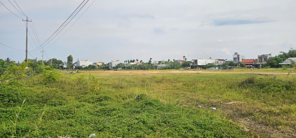 Khu công viên Dinh trấn Thanh Chiêm đắp chiếu có gây lãng phí ?