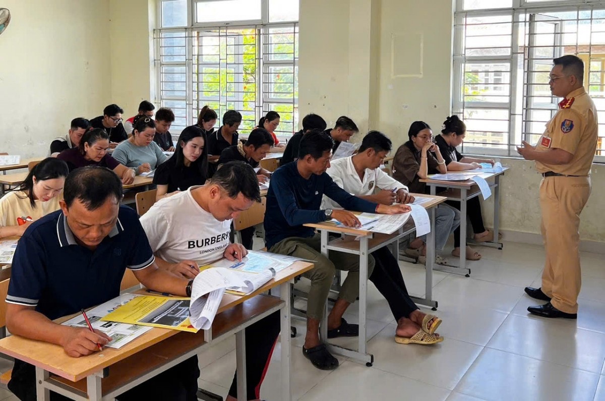 Sát hạch lái xe cho hơn 700 người dân Đặc khu Côn Đảo TP.HCM