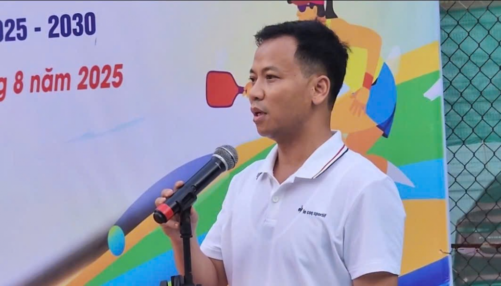 Đồng chí Nguyễn Duy Tuấn: Giám đốc Trung tâm Văn hóa – Thông tin và Thể thao phường phát biểu khai mạc buổi giao lưu Pickleball