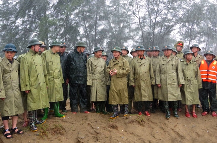 pho-thu-tuong-chinh-phu-tran-hong-ha-kiem-tra-cong-tac-gia-co-de-hoi-thong-xa-dan-hai-tinh-ha-tinh-.-anh-anh-tran.jpg