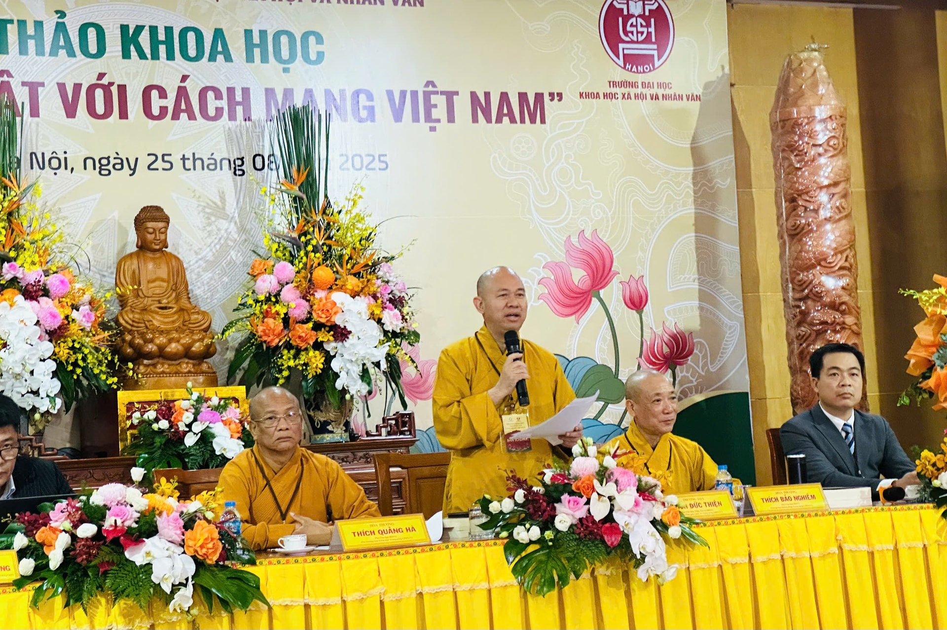 ពុទ្ធសាសនា៣.jpg