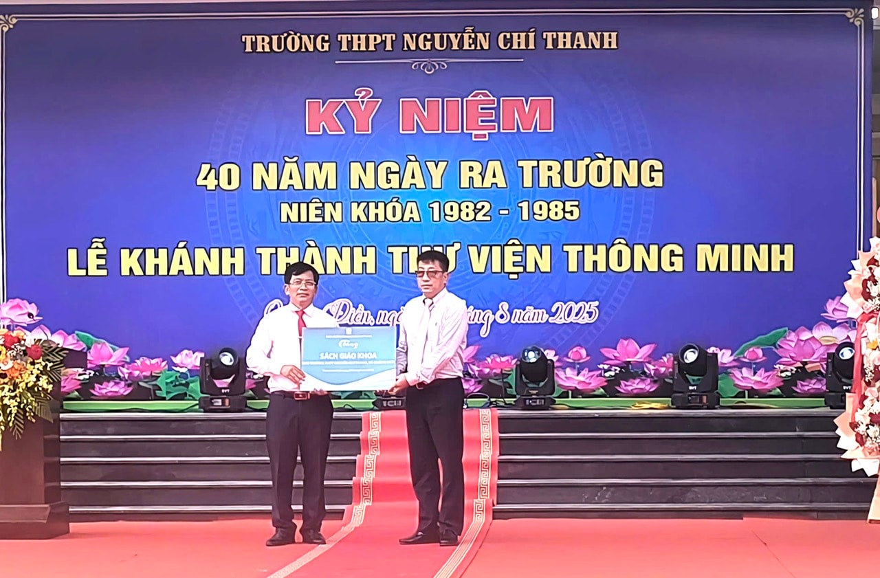 nxb-tang-sach-11.jpg