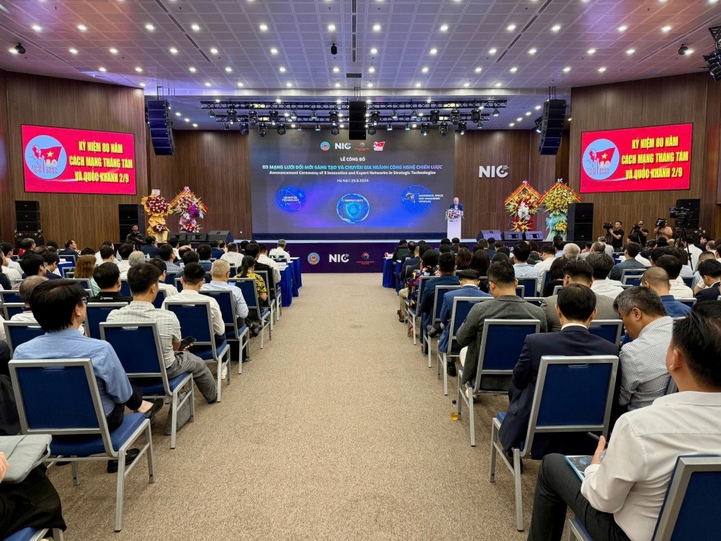 Bộ Tài chính tổ chức lễ công bố thành lập 3 Mạng lưới Đổi mới sáng tạo và chuyên gia ngành công nghệ chiến lược: Lượng tử (VNQuantum), an ninh mạng (ViSecurity) và hàng không, vũ trụ, thiết bị bay không người lái (UAV Việt Nam) - Ảnh: VGP/MInh Ngọc Bộ Tài chính tổ chức lễ công bố thành lập 3 Mạng lưới Đổi mới sáng tạo và chuyên gia ngành công nghệ chiến lược: Lượng tử (VNQuantum), an ninh mạng (ViSecurity) và hàng không, vũ trụ, thiết bị bay không người lái (UAV Việt Nam) - Ảnh: VGP/MInh Ngọc