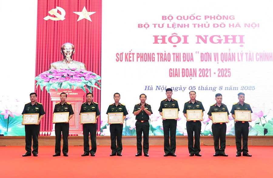quan-chinh.jpg