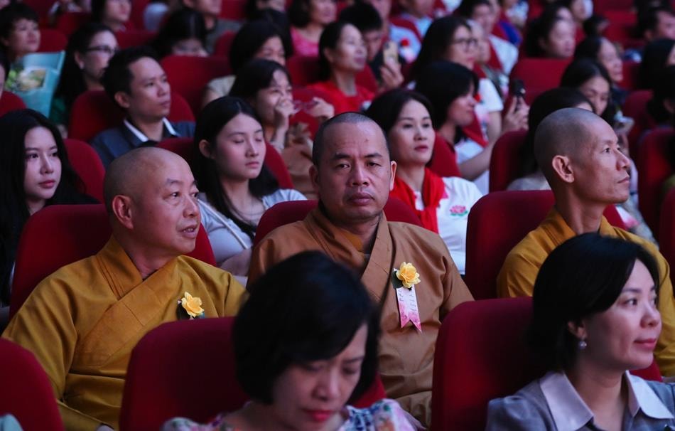 Mùa hiếu hạnh và tri ân hòa cùng khát vọng non sông