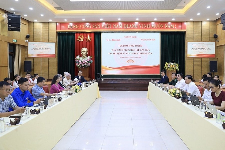 Quang cảnh toạ đàm Quang cảnh toạ đàm