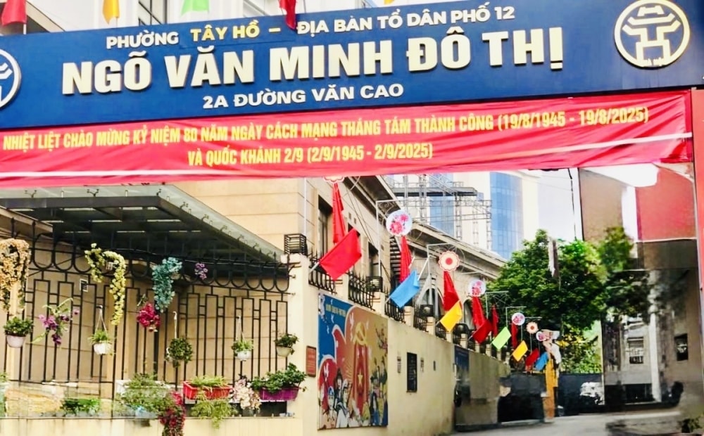 Phường Tây Hồ rực rỡ cờ hoa chào mừng Quốc khánh 2/9