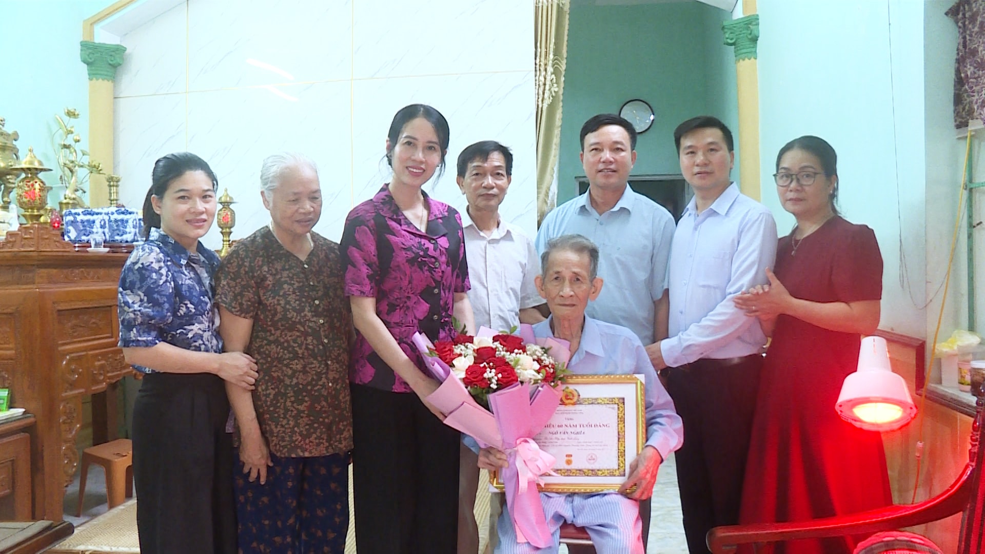 xa-van-dinh-tang-qua.jpg