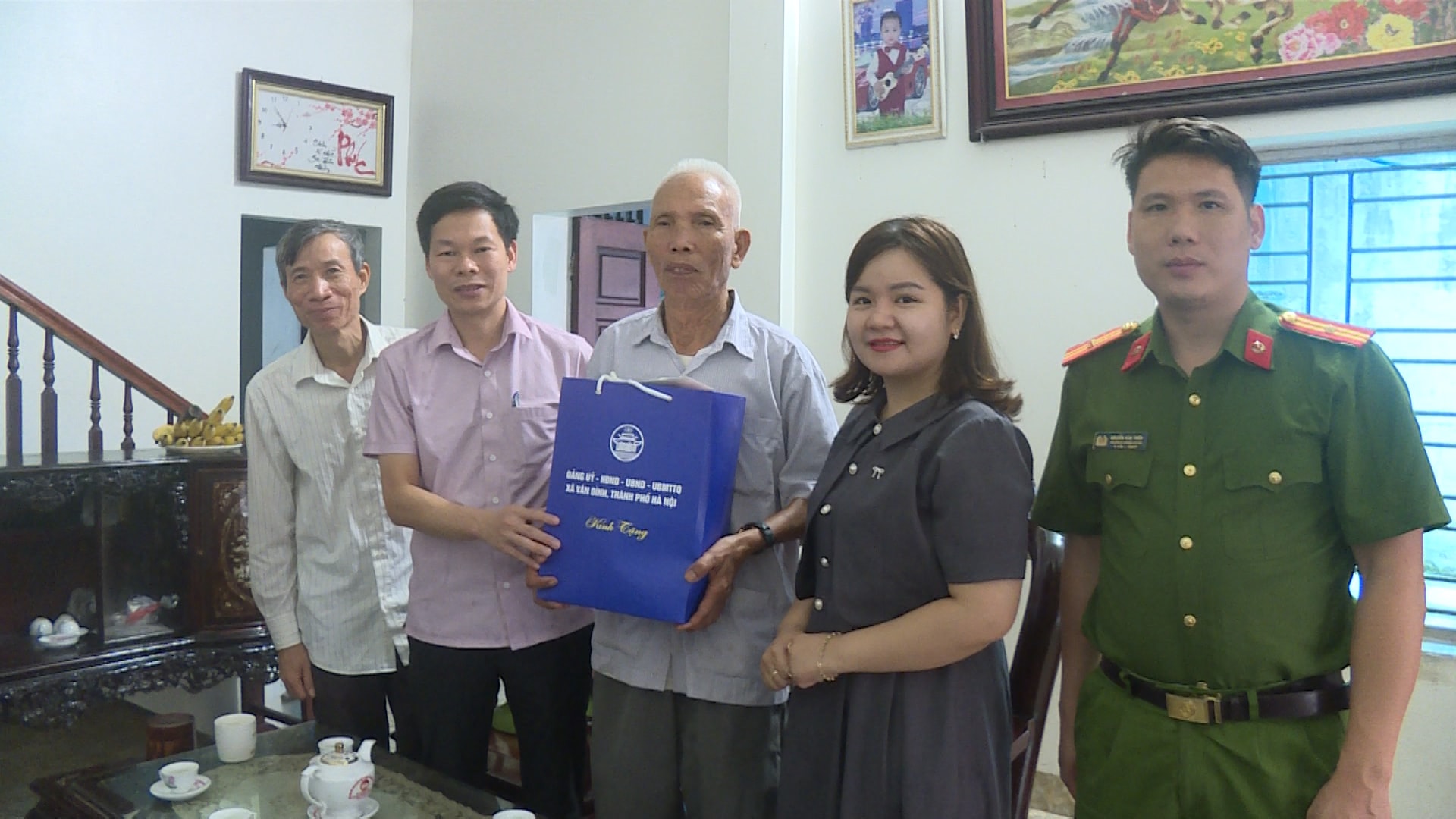 xa-van-dinh-tang-qua6.jpg