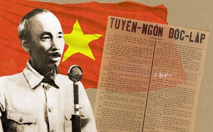 Kỳ đài Độc lập - tái hiện nguyên mẫu Lễ đài Ba Đình lịch sử, nơi Chủ tịch Hồ Chí Minh đọc Tuyên ngôn khai sinh nước Việt Nam Dân chủ Cộng hòa