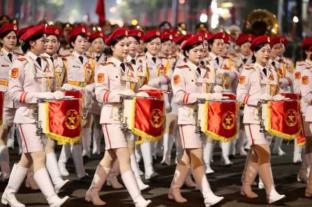 TRỰC TIẾP: Sơ duyệt cấp Nhà nước lễ diễu binh, diễu hành A80