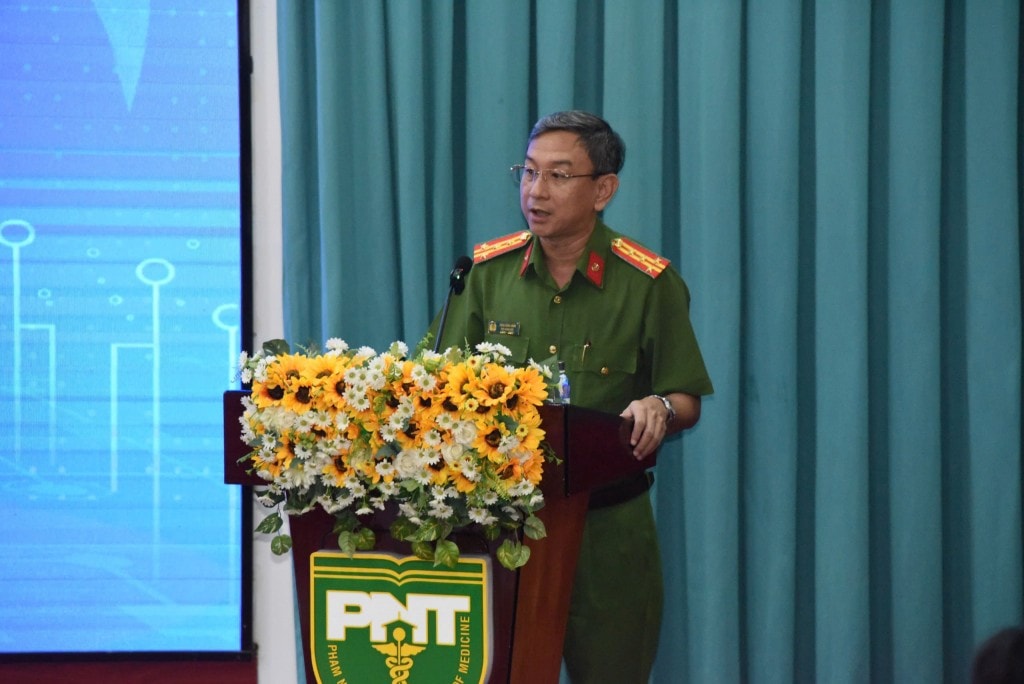 Phó Giám đốc Công an TP Hồ Chí Minh Phó Giám đốc Công an TP Hồ Chí Minh