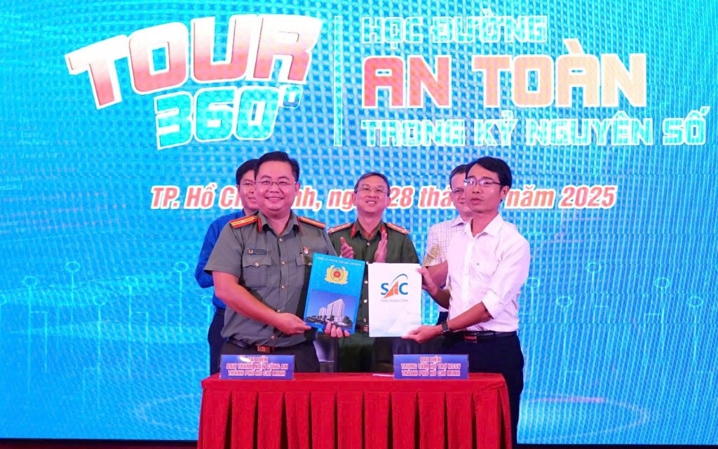 nghi thức ký kết giữa Ban Thanh niên CATP và Trung tâm hỗ trợ học sinh, sinh viên nghi thức ký kết giữa Ban Thanh niên CATP và Trung tâm hỗ trợ học sinh, sinh viên