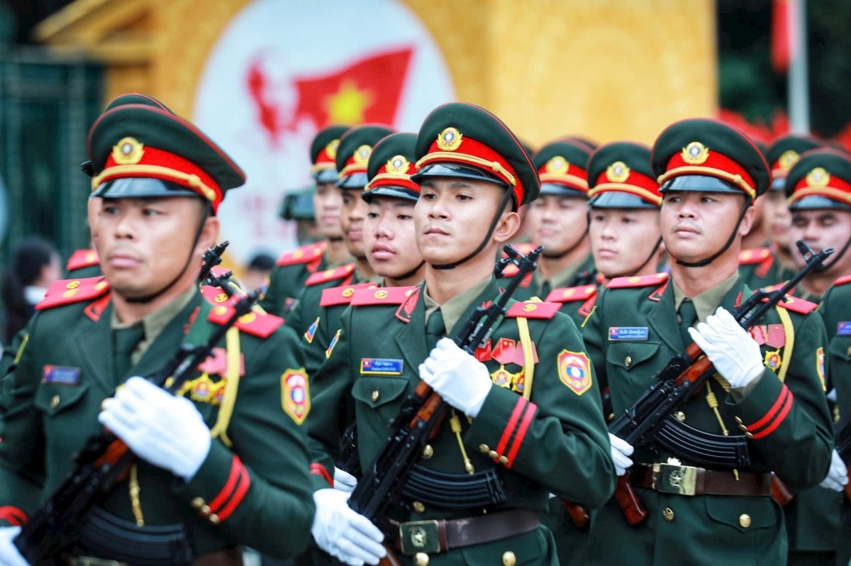 Khối quân nhân Nga, Lào, Campuchia tham dự sơ duyệt A80