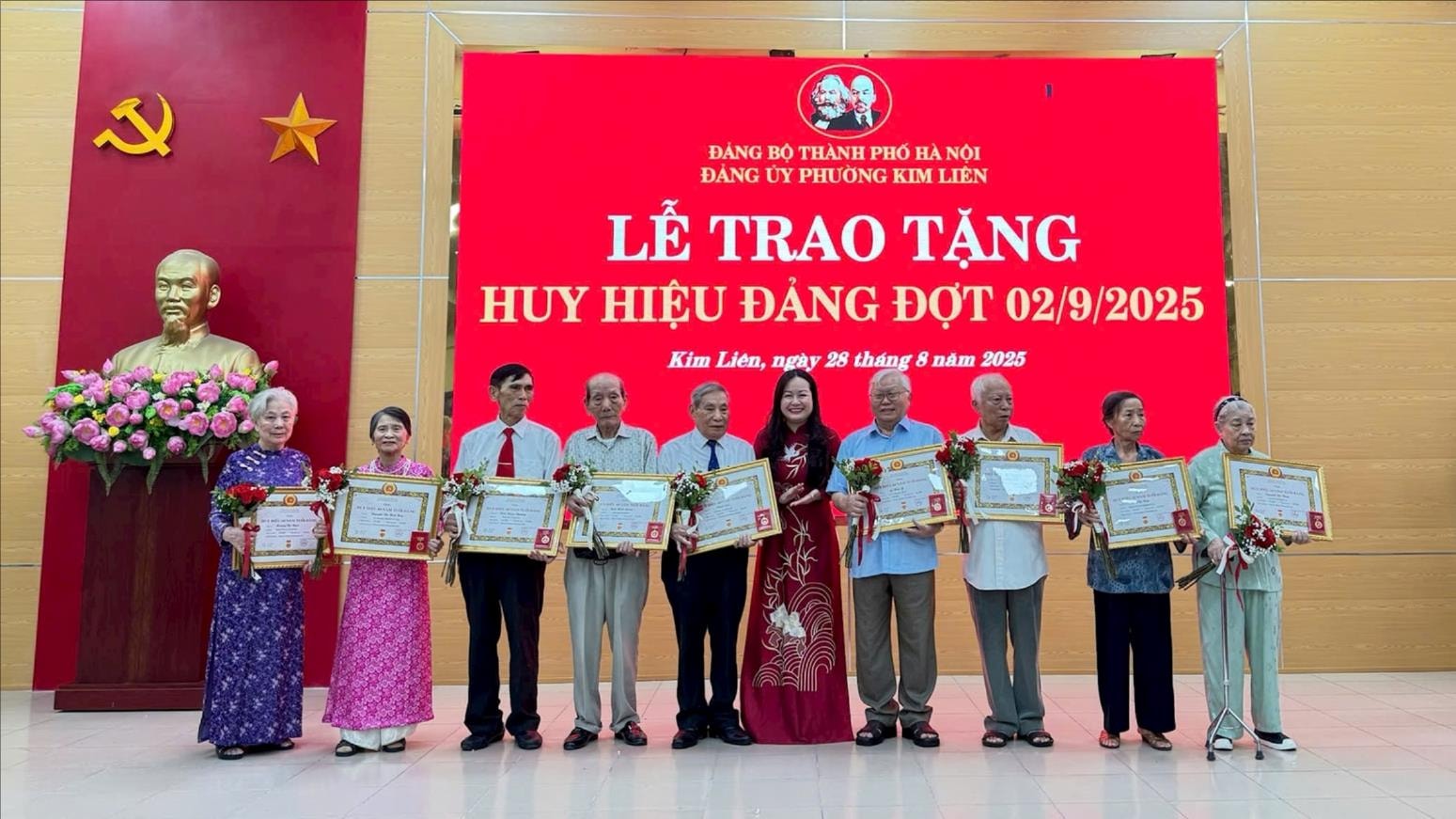 le-kim-hue.jpg