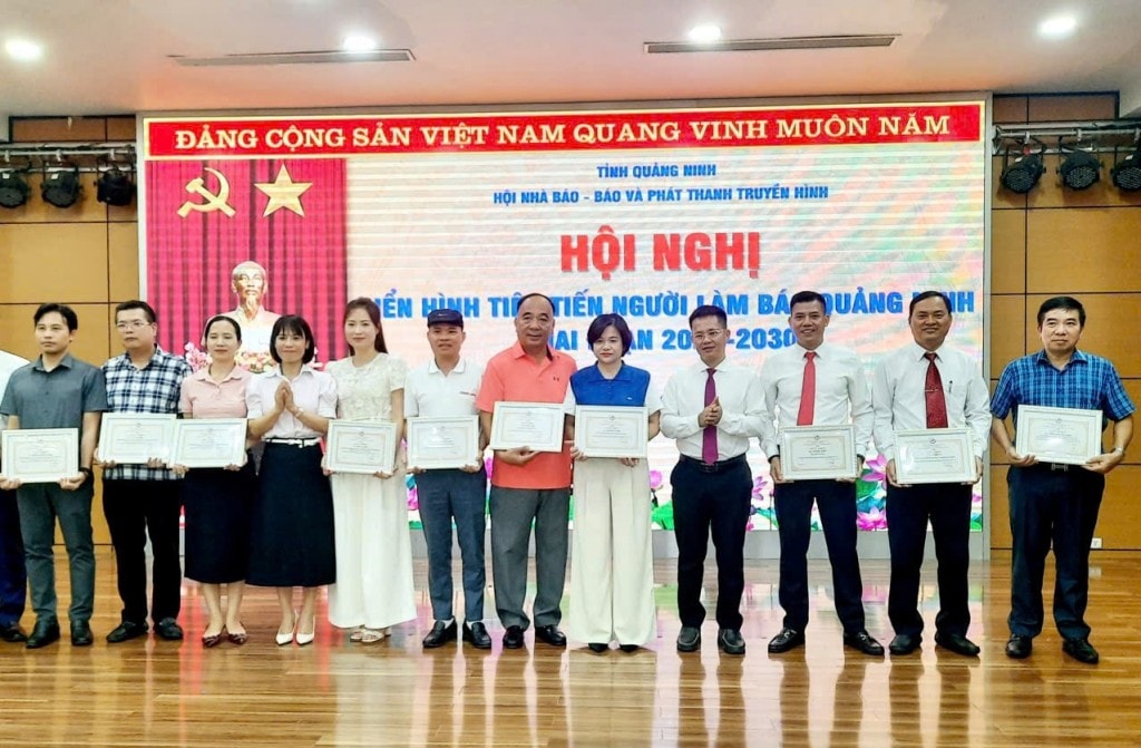 Các hội viên có thành tích xuất sắc trong phong trào thi đua giai đoạn 2020 -2025.