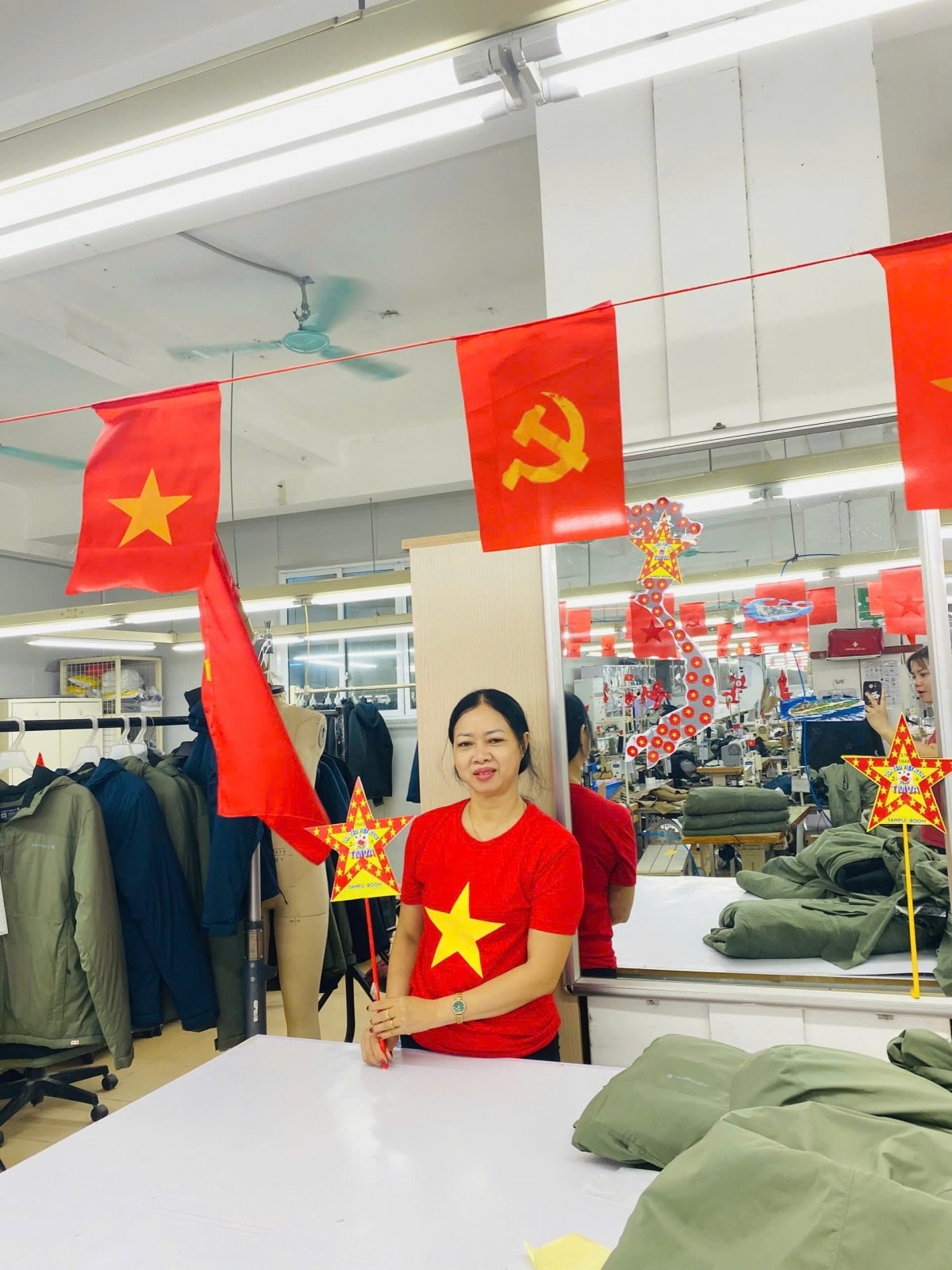 Công nhân lao động Thủ đô: Tự hào đi cùng trách nhiệm