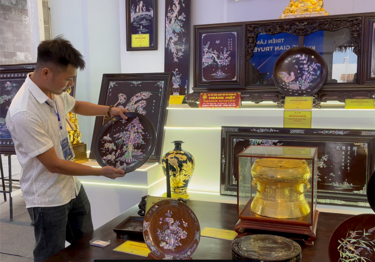 Không gian thủ công mỹ nghệ Hà Nội tôn vinh giá trị truyền thống