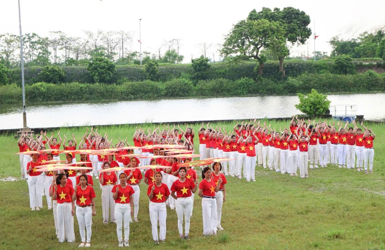 ហង្ស-ដាវ ១០.jpg