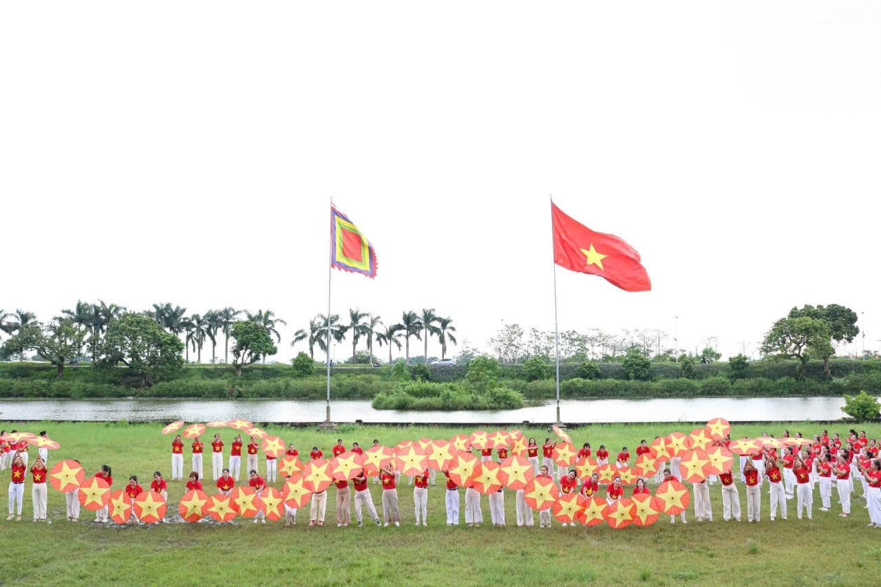 ហង្ស-ដាវ៩.jpg