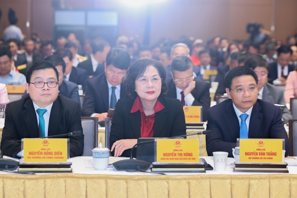 Bộ trưởng Bộ Công Thương Nguyễn Hồng Diên, Thống đốc Ngân hàng Nhà nước Nguyễn Thị Hồng, Bộ trưởng Bộ Tài chính Nguyễn Văn Thắng dự và phát biểu tại buổi gặp mặt - Ảnh: VGP/Nhật Bắc Bộ trưởng Bộ Công Thương Nguyễn Hồng Diên, Thống đốc Ngân hàng Nhà nước Nguyễn Thị Hồng, Bộ trưởng Bộ Tài chính Nguyễn Văn Thắng dự và phát biểu tại buổi gặp mặt - Ảnh: VGP/Nhật Bắc