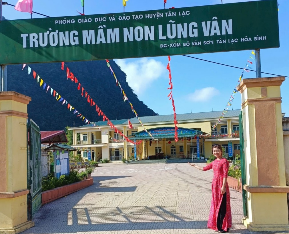 Cô giáo trẻ vùng cao Lũng Vân: yêu nghề, mến trẻ giữa ngàn khó