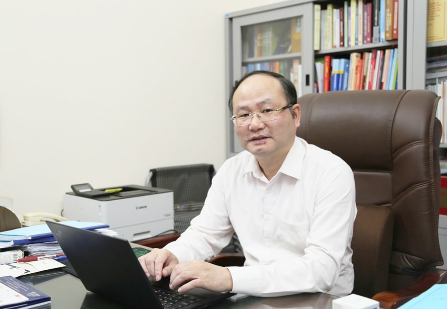 phong-van.jpg