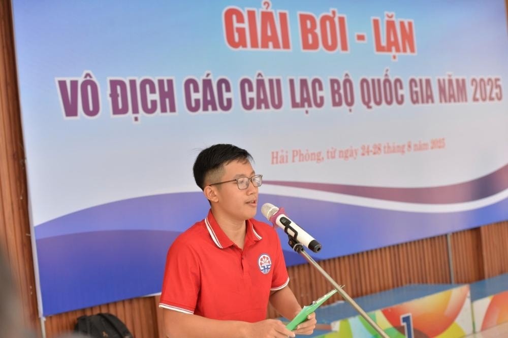 Đại diện cho toàn thể VĐV tham gia giải đấu đọc lời tuyên thệ Đại diện cho toàn thể VĐV tham gia giải đấu đọc lời tuyên thệ