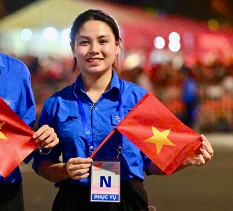 em-huyen.jpg