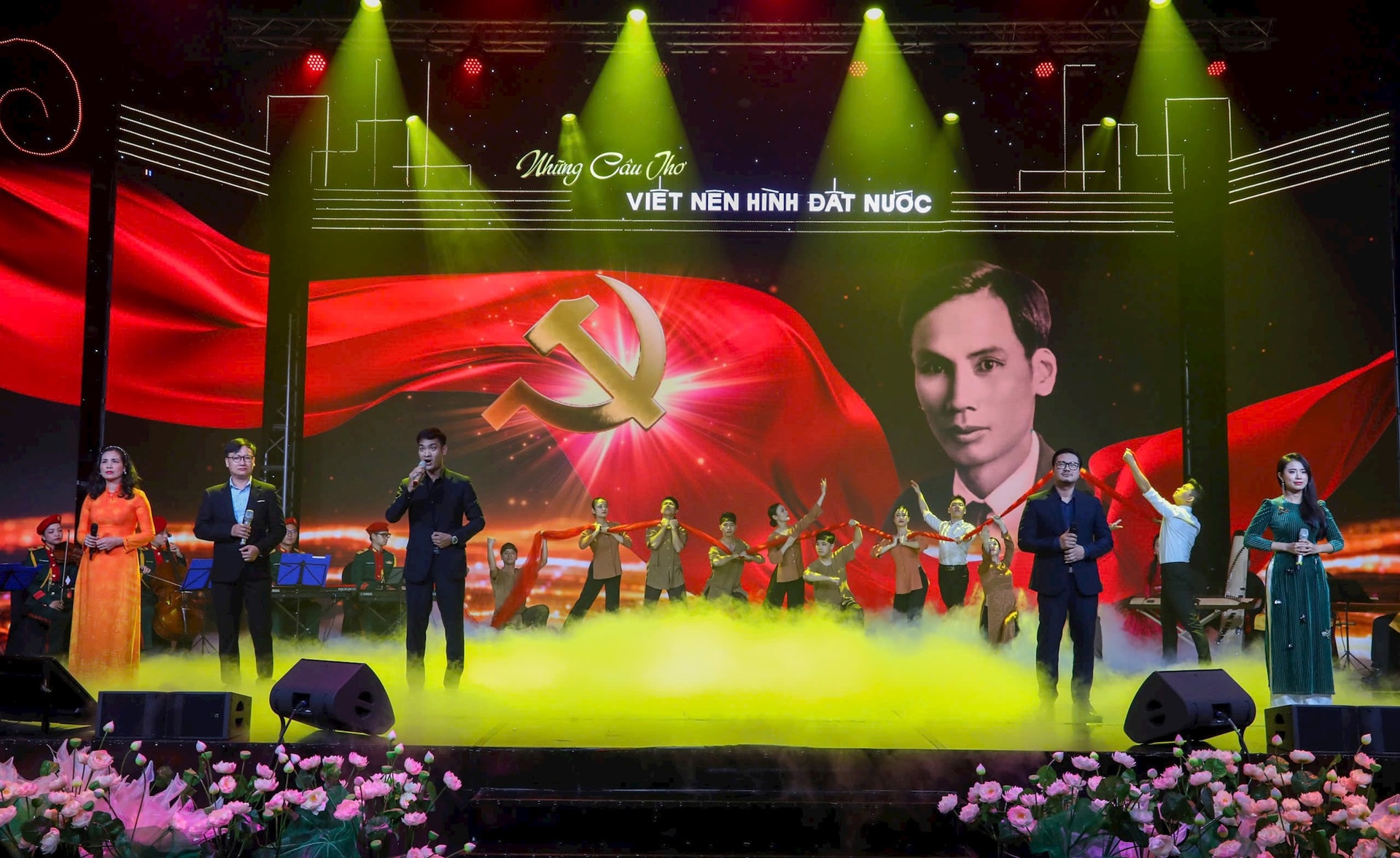 tho-viet-nen-hinh-dat-nuoc.jpg