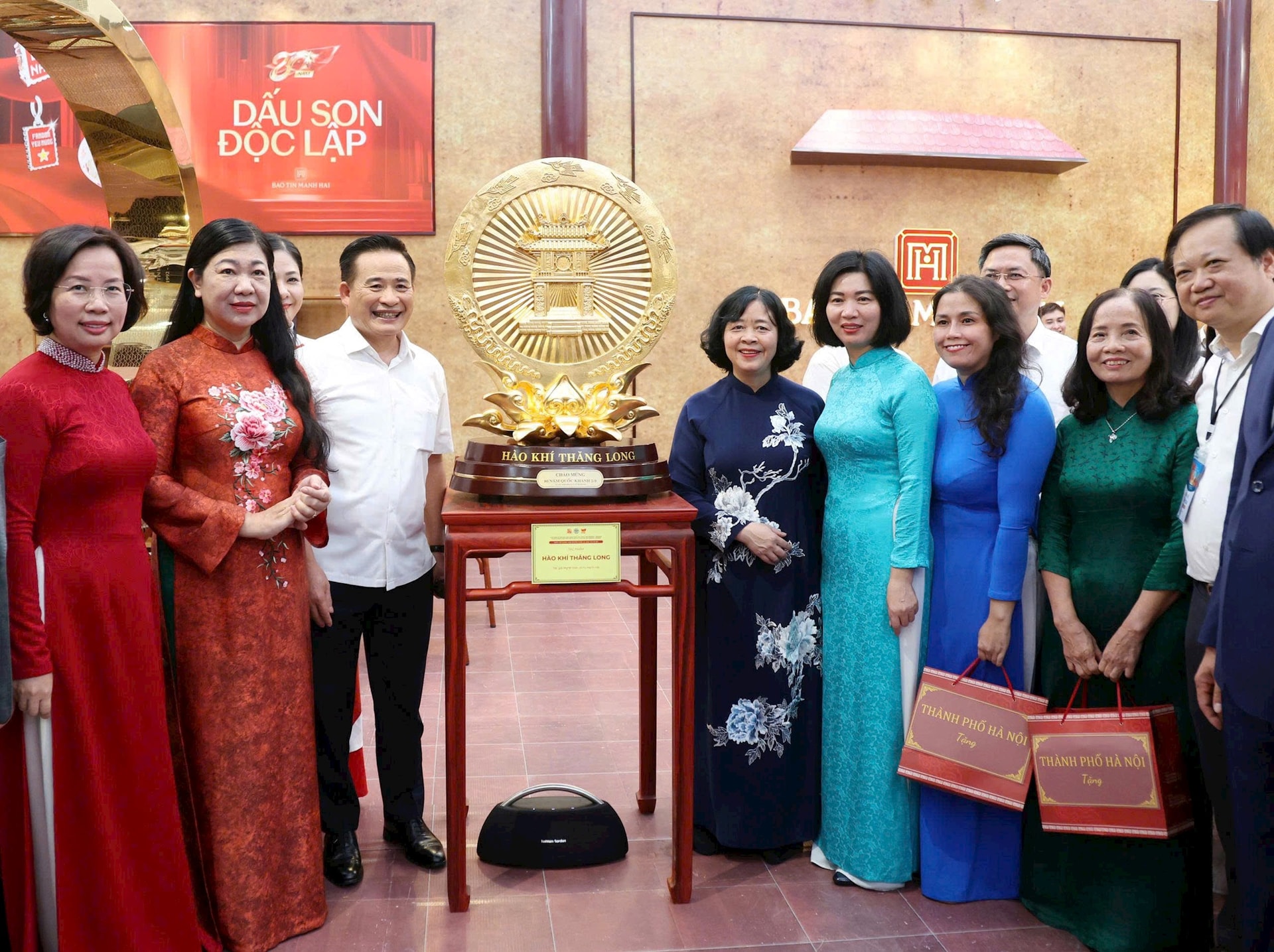 Bảo Tín Mạnh Hải: Gửi hồn Việt vào tác phẩm vàng tại Triển lãm 80 năm thành tựu kinh tế - xã hội