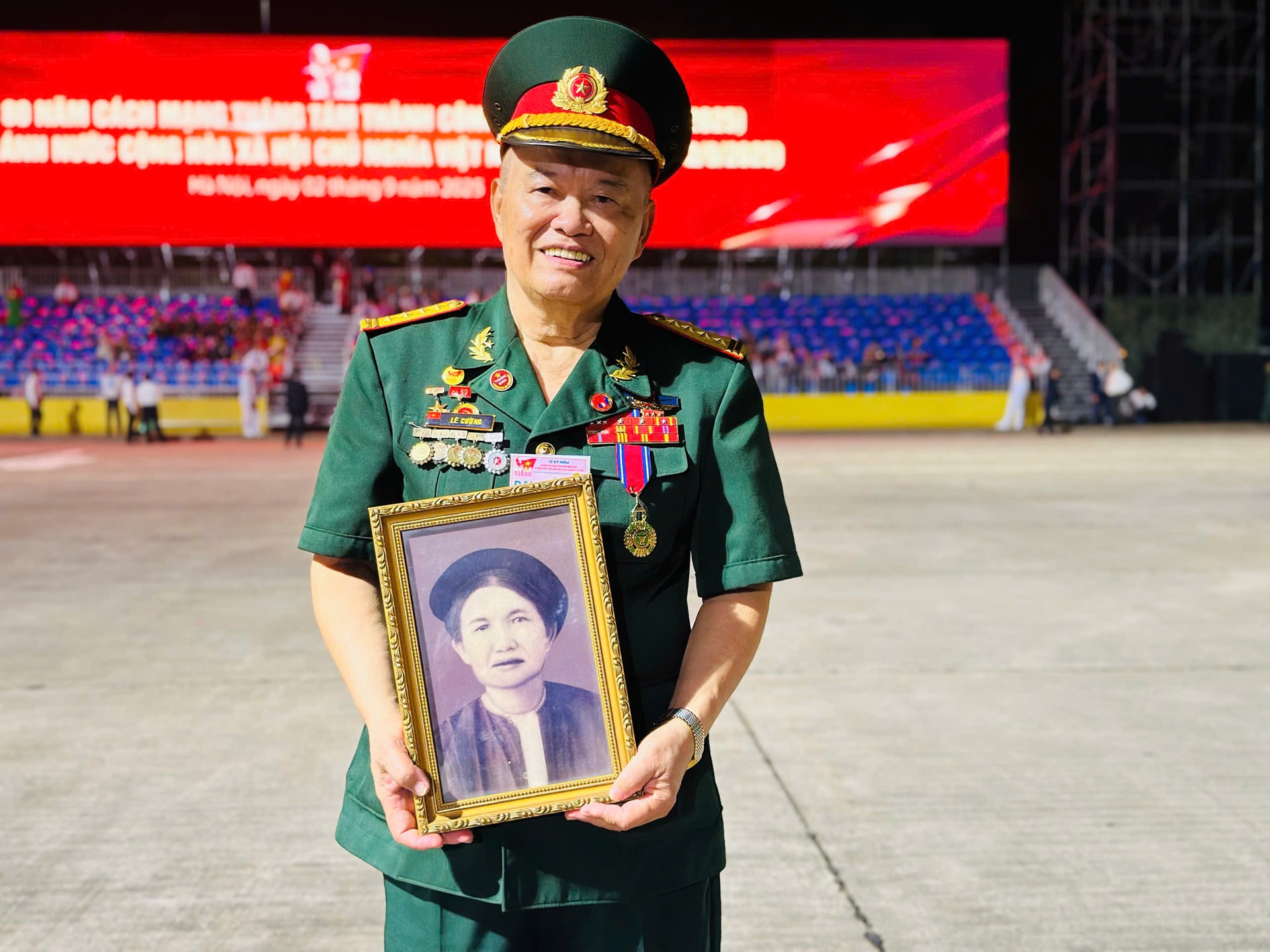 W_ccb-le-cuong.jpg