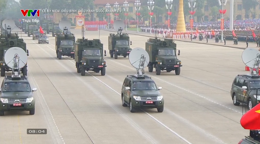 xe-thong-tin.jpg