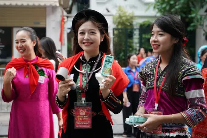Gần 1 triệu sản phẩm Vinamilk tiếp sức cho các lực lượng tham gia Đại lễ kỷ niệm 80 năm Quốc khánh