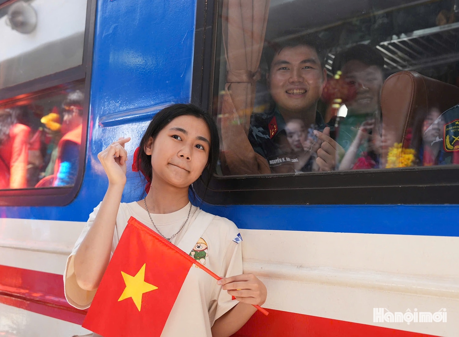 W_tienchien-si-ve-don-vi-3.jpg