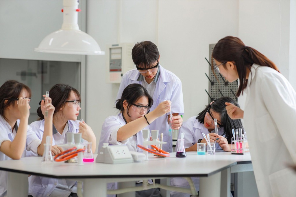 Bệ phóng đưa giáo dục Việt Nam vươn tầm trong kỷ nguyên mới Bệ phóng đưa giáo dục Việt Nam vươn tầm trong kỷ nguyên mới
