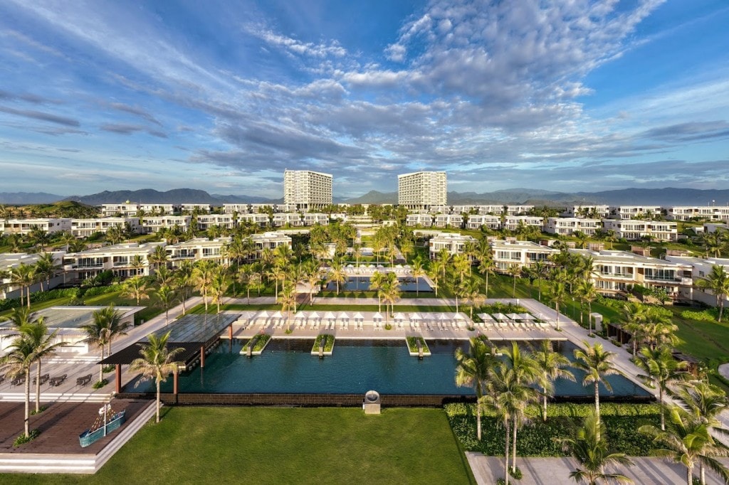 Alma Resort Cam Ranh vừa được tạp chí du lịch uy tín của Mỹ Travel + Leisure vinh danh vào top 500 Khách sạn Tốt nhất Thế giới