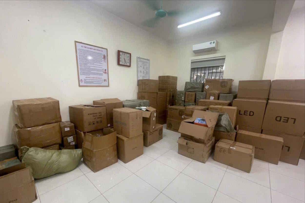 Hà Nội: Phát hiện gần 2.000 sản phẩm điện gia dụng không rõ nguồn gốc