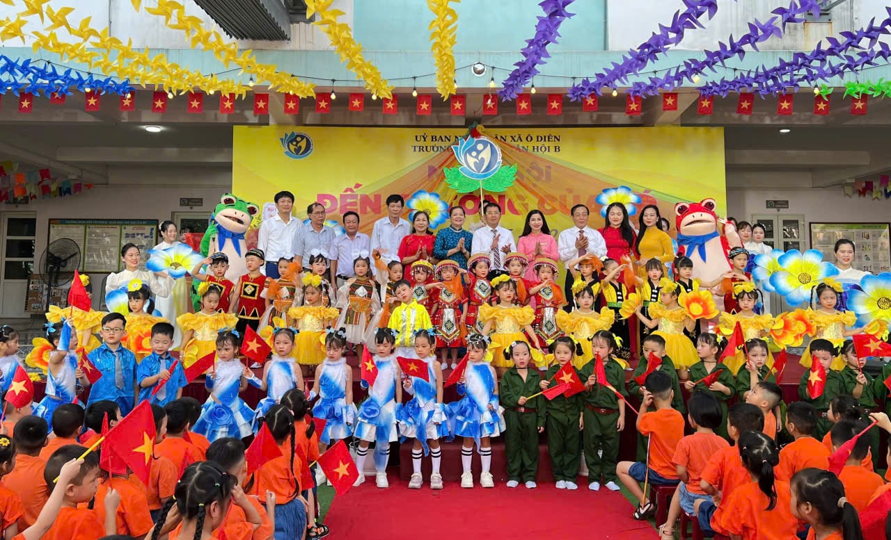 tan-hoi-b.jpg